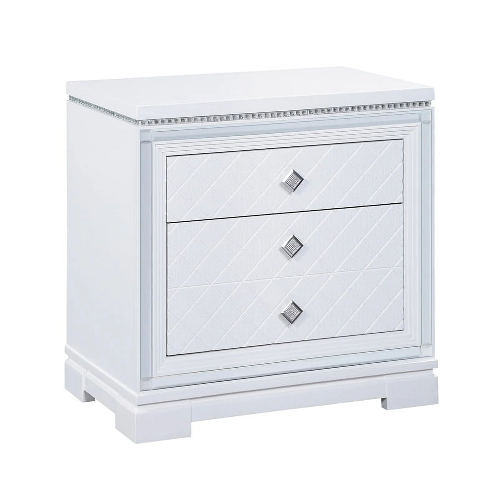 4-Piece Wood California King Bedroom Set in White F201