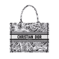 Book Tote B820737