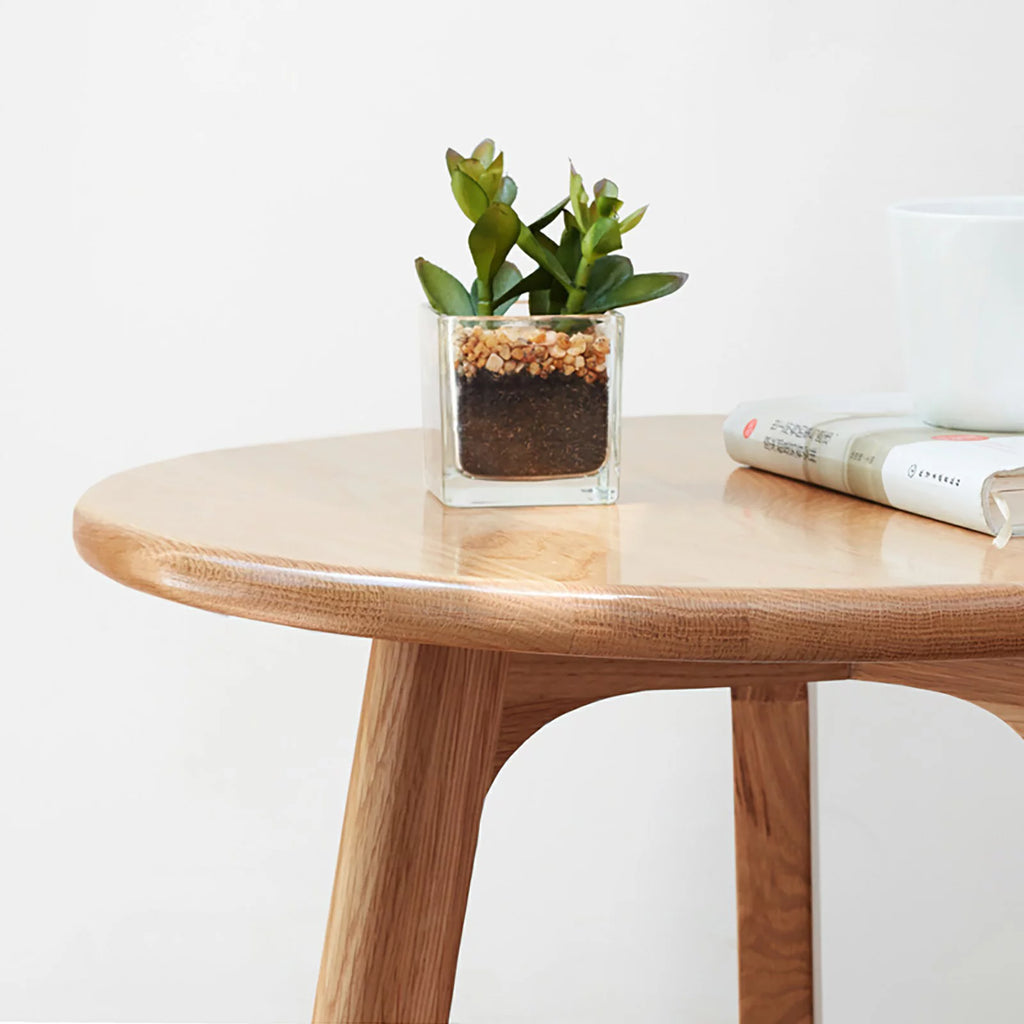 Round Solid Oak Coffee Table T1454