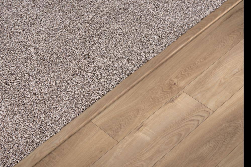Canopy Oak Vinyl Floor Threshold in Brown H31190