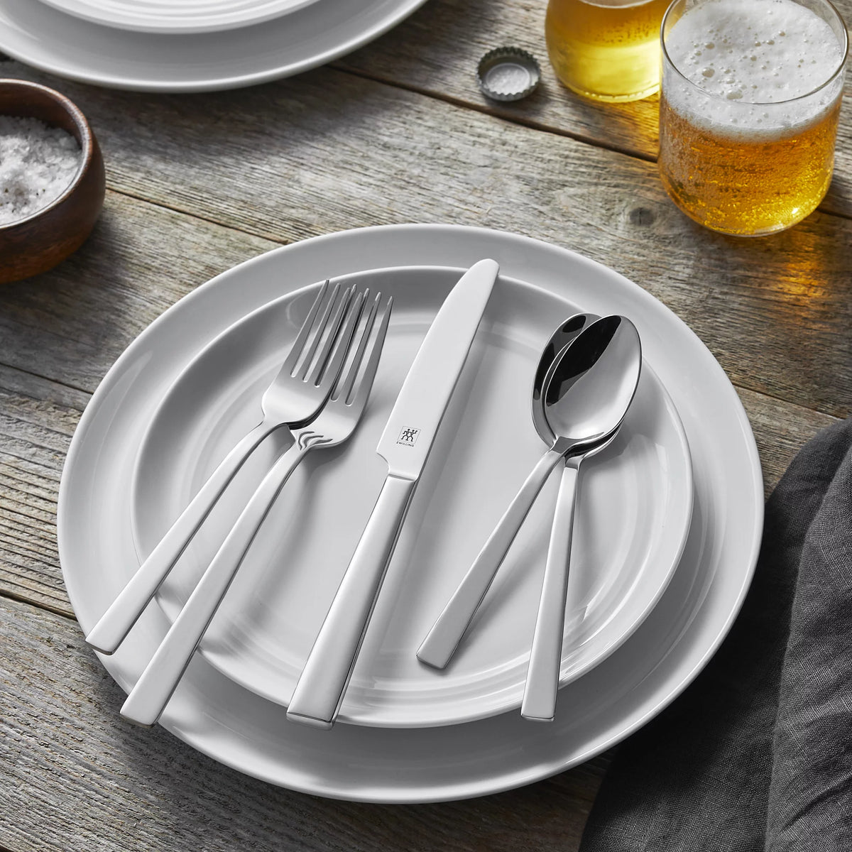 45-pc 18/10 Stainless Steel Flatware Set H88654