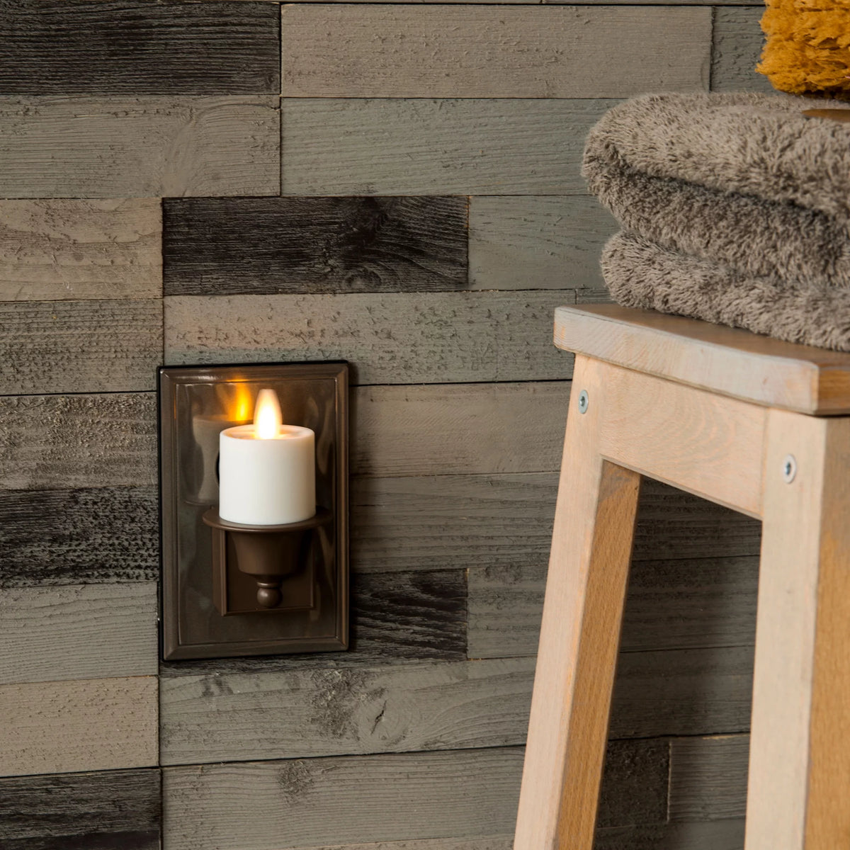 Flameless Candle Nightlight with Dusk to Dawn Sensor O5491