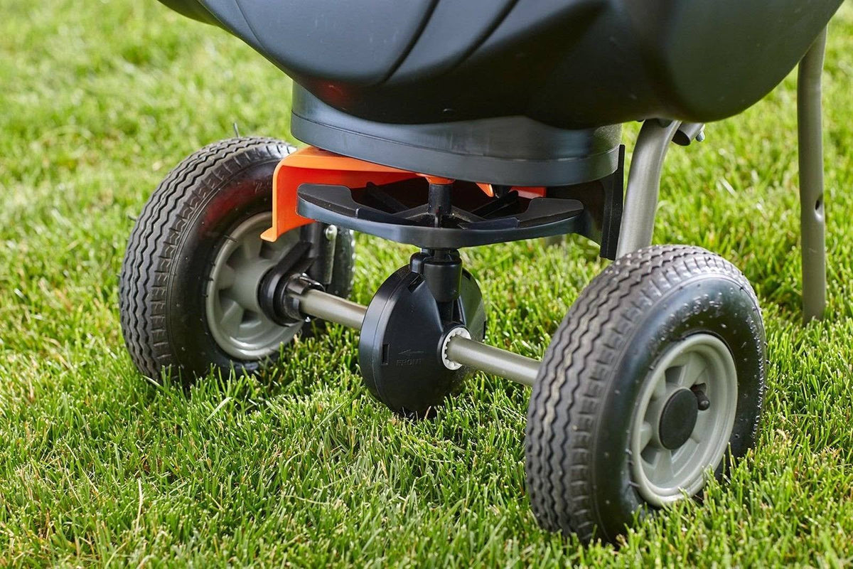 Edge Guard Pro Broadcast Spreader L666