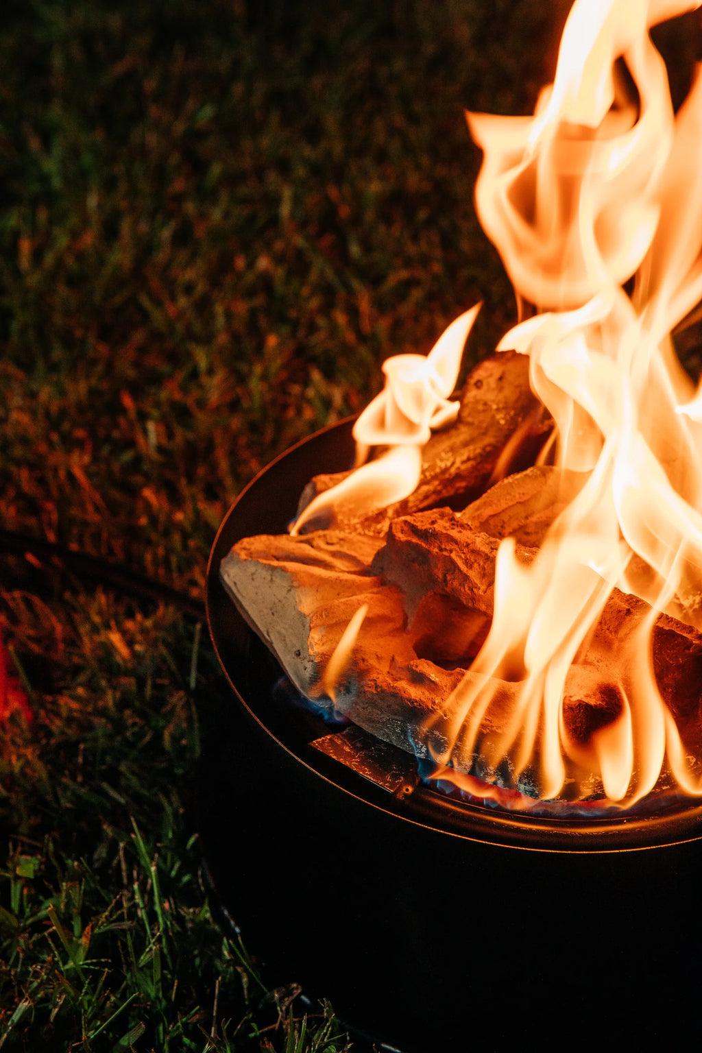 Big Red Campfire with 10-Foot Propane Hose U91944