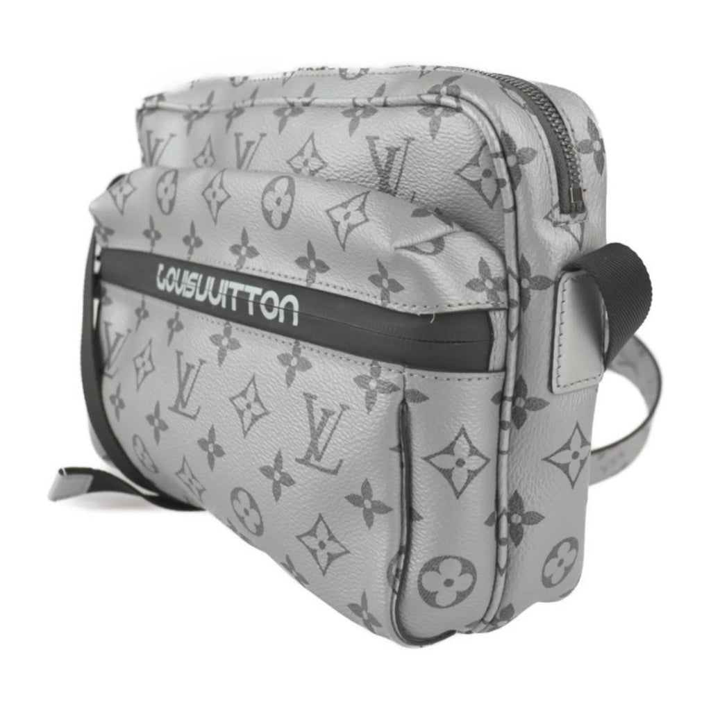 Pre-Owned Monogram Canvas Messenger Bag Q44107