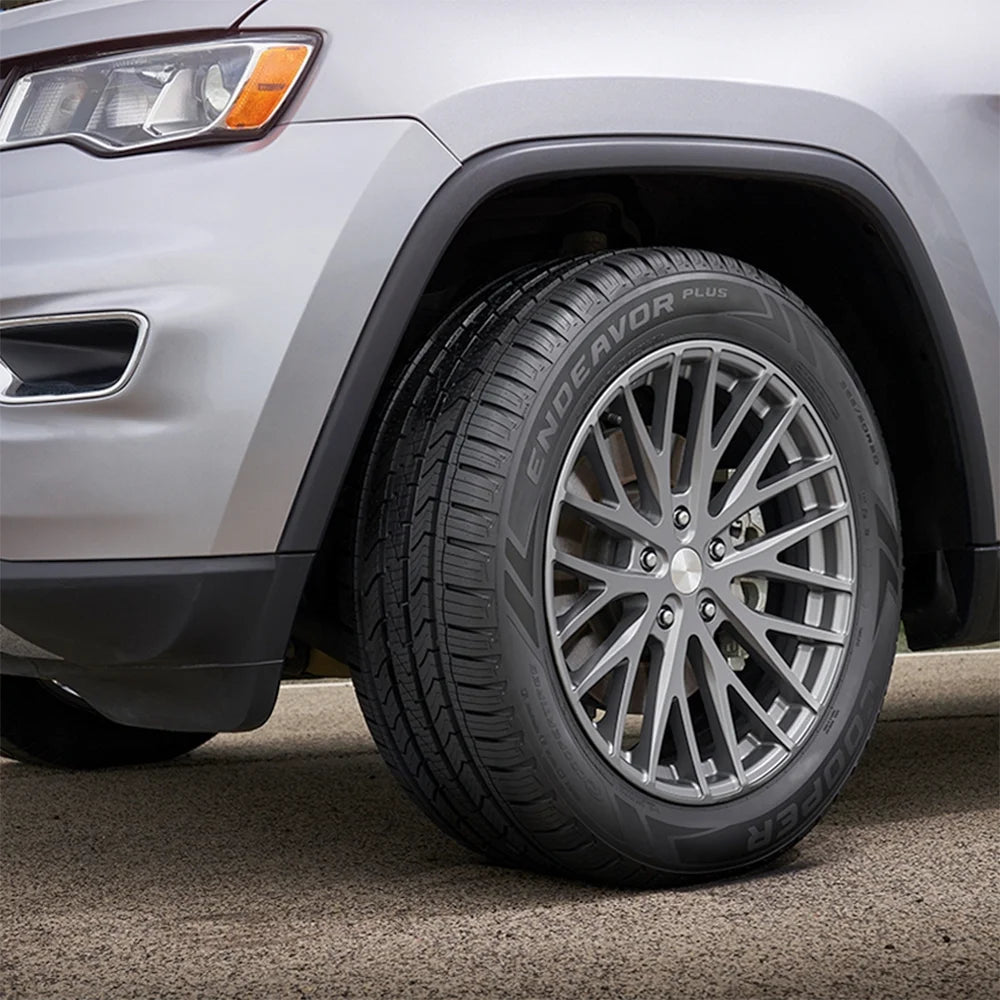 Set of 4 225/60R18 100H All Season Tires J658