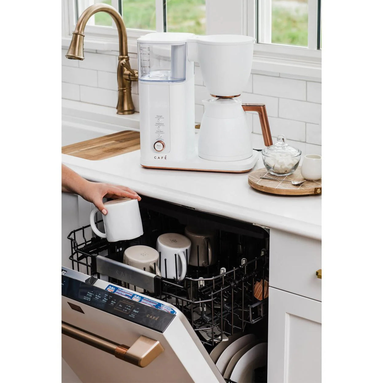 10-Cup WiFi Coffee Maker Q1044